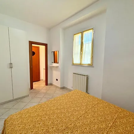 Il Giardino Fiorito Apartment Levanto
